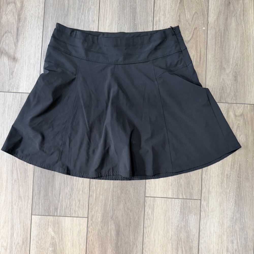 Athleta Women's Elegant Black Skort